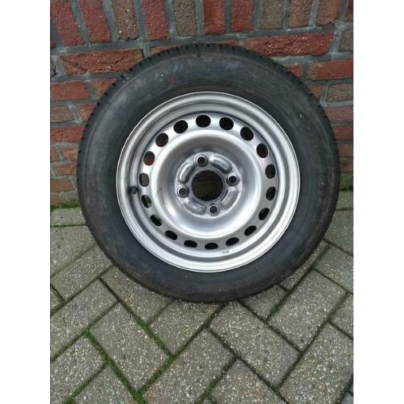 Te koopo nieuwe band op velg 175/65x14