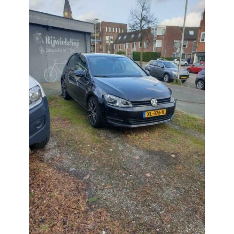 Volkswagen Golf 1.2 TSI 63KW 5D 2012 Zwart met 12 mnd apk