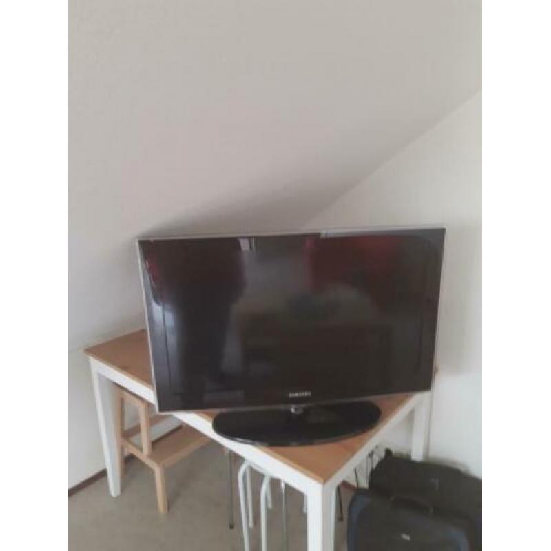 Samsung 32 inch tv inclusief afstandsbediening en handleidin