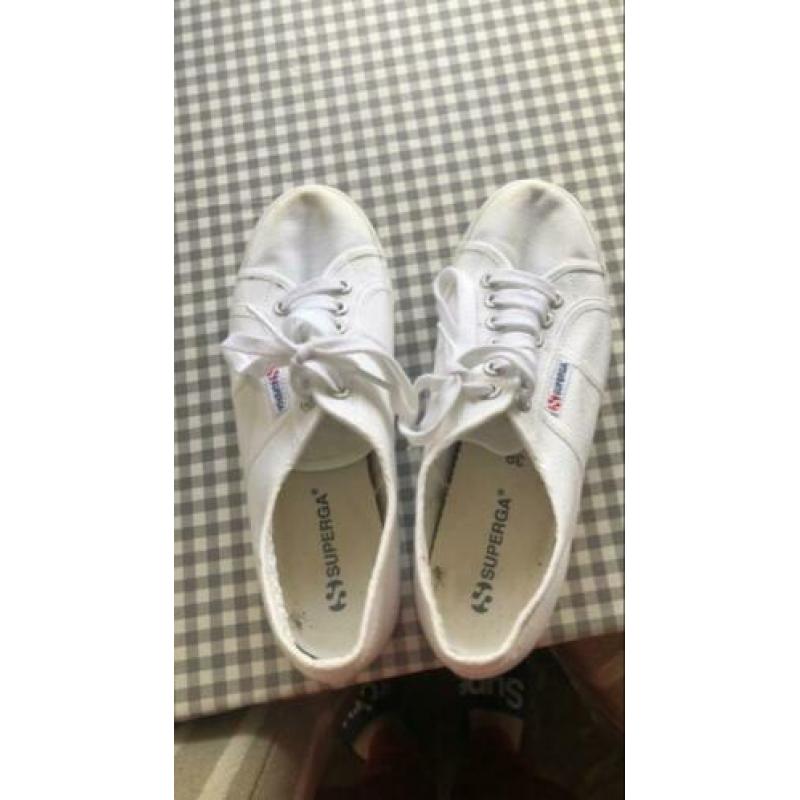 Superga wit maat 39