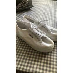 Superga wit maat 39