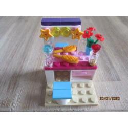 Te koop : Lego Friends nr : 41004 / Stephanie's Oefenzaal.