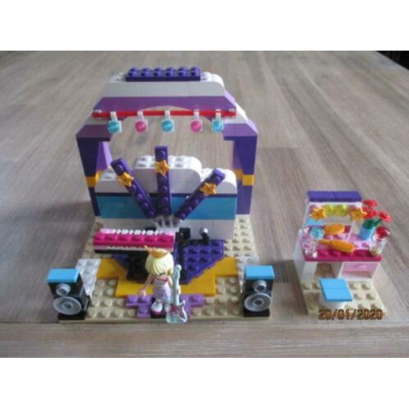 Te koop : Lego Friends nr : 41004 / Stephanie's Oefenzaal.