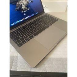 MacBook Pro 13” Retina 08-2019 13 Laadcycli Garantie