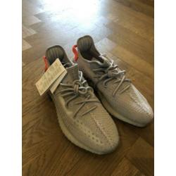 Adidas Yeezy Boost 350 V2 maat 45 1/3