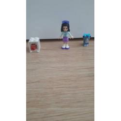 Leuke lego friends emma kunstkraam te koop.