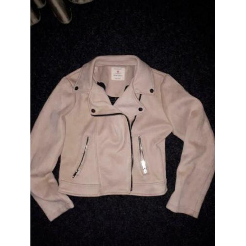 Licht roze bikerjasje suede look mt 152