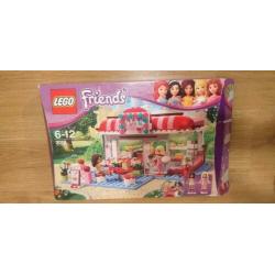 Lego Friends 3061 & 3930 compleet