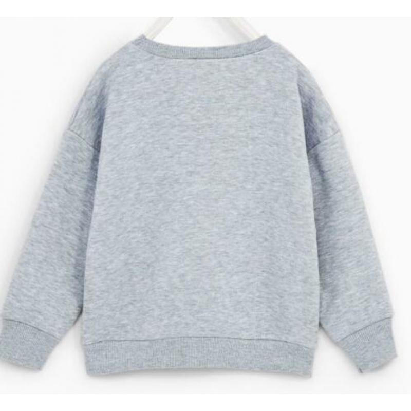 ZARA - grijze sweater met applicaties - 134