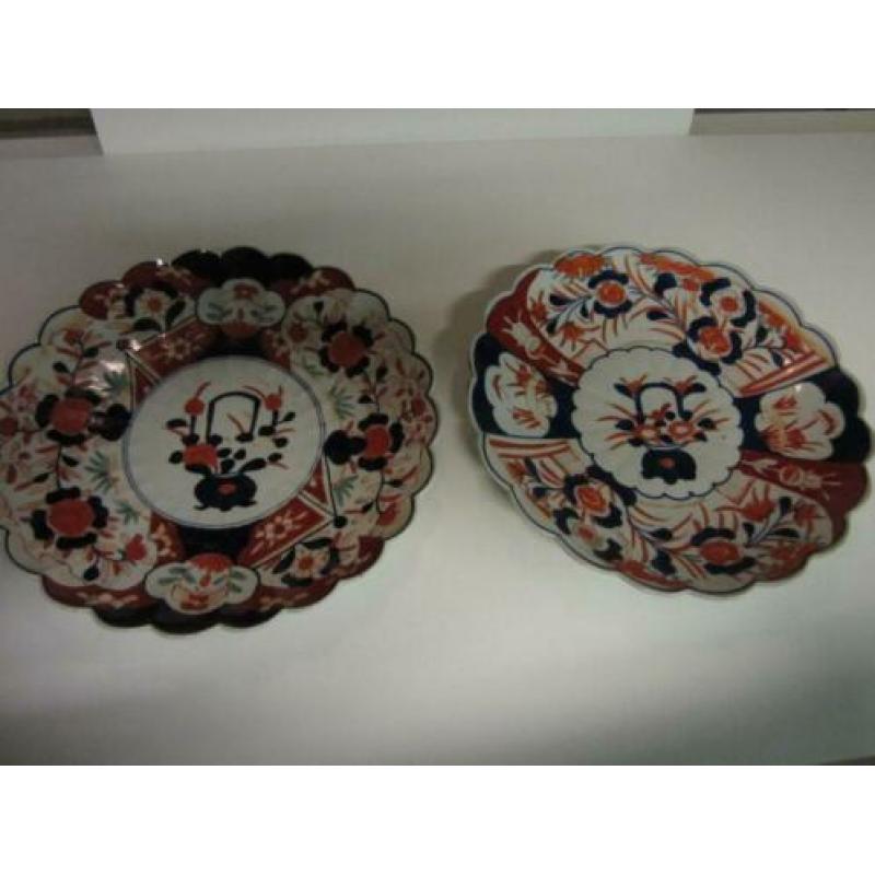 2 Hele mooie Imari borden 30 cm en PUNTGAAF