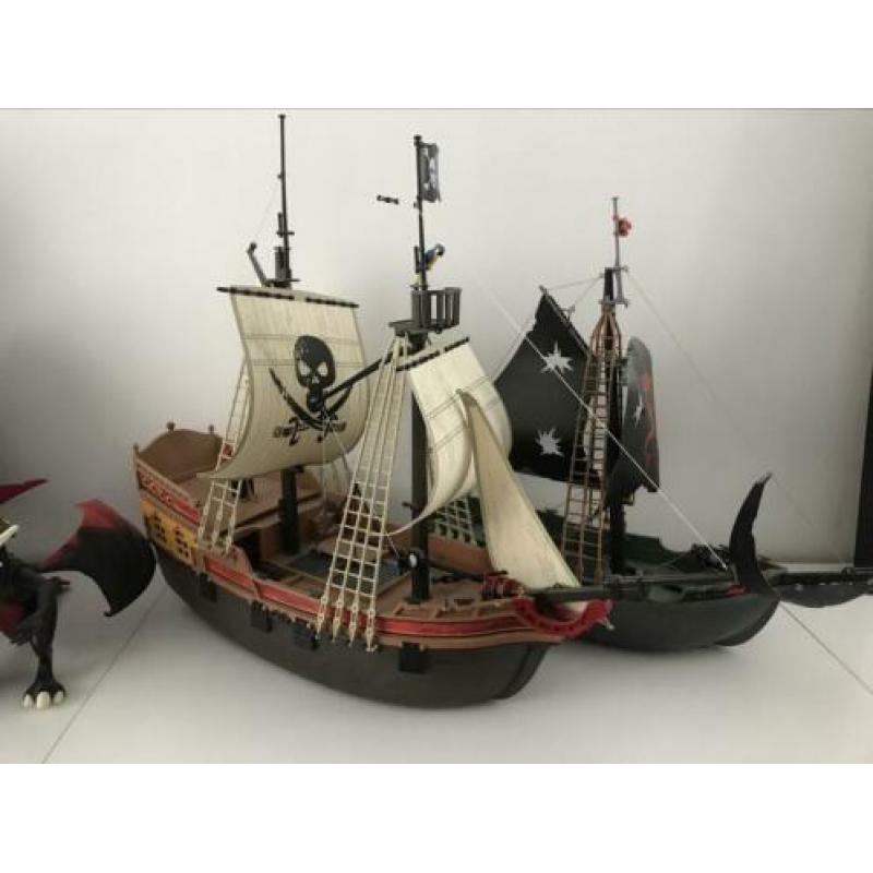 Playmobile kasteel/ Piraten boten/ 3 draken en veel meer