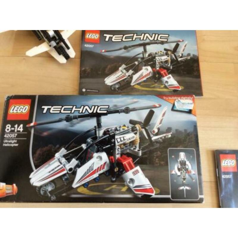 Lego Technic 42057 Ultralight Helicopter 2 in 1