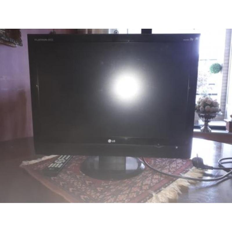 Te Koop Tv: LG Flatron Wide M228WA - BZ