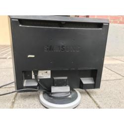 Samsung lcd tv 19"