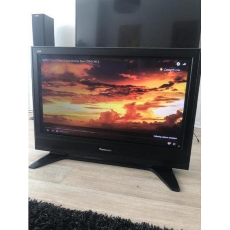 Panasonic Flatscreen tv 94cm groot! HD 37inch