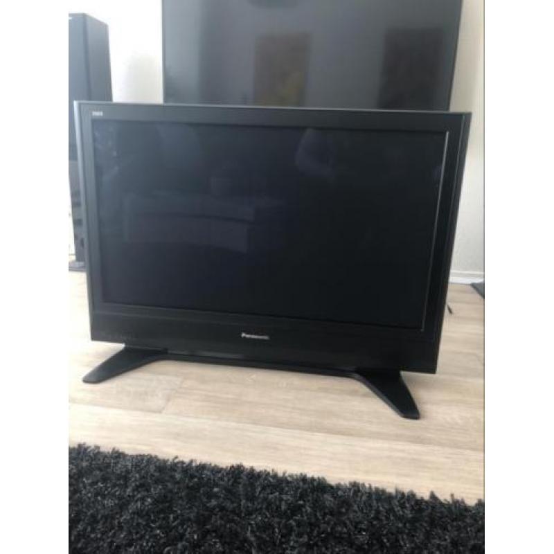 Panasonic Flatscreen tv 94cm groot! HD 37inch