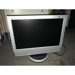 LCD TV 19 INCH - Als nieuw