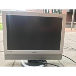 Samsung lcd tv 19"