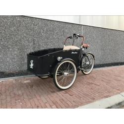 Elektrische Johnny loco bakfiets nieuwstaat 4199.- nu 3299.-